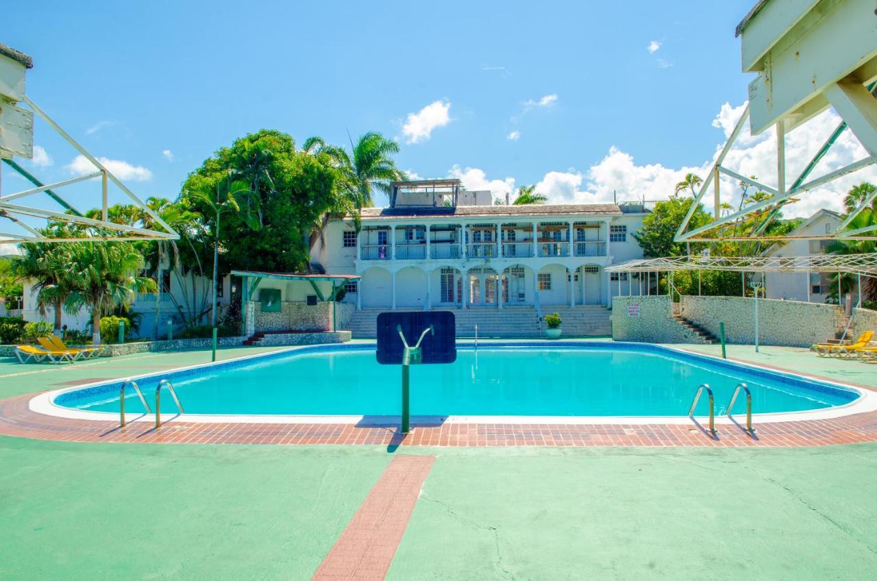 Marriott Seacastles E22, Montego Bay Lejlighedshotel Eksteriør billede